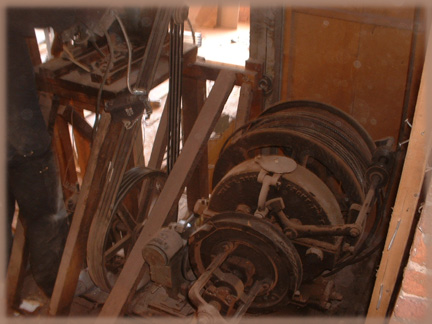 The motor of the freight elevator